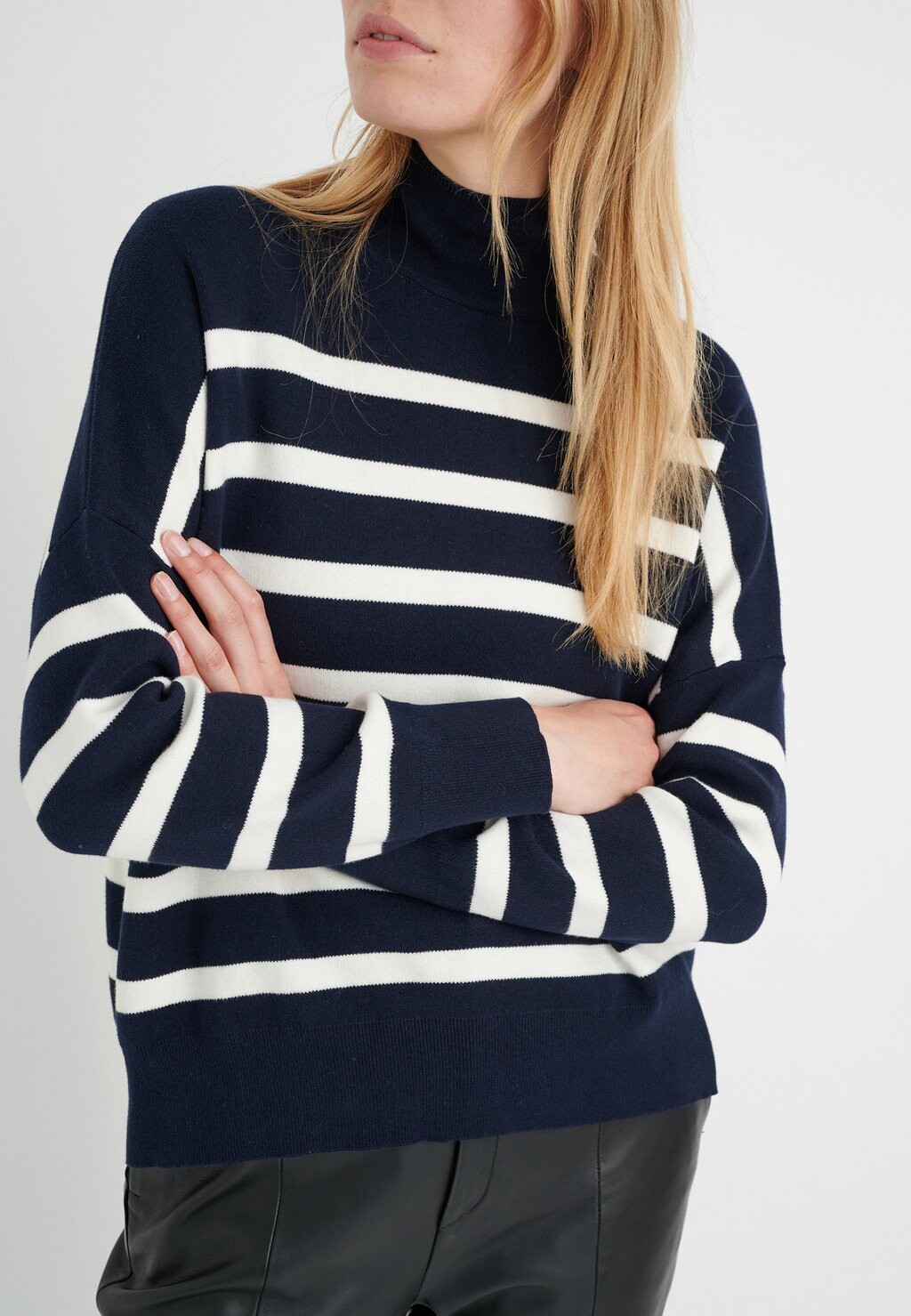 Свитер InWear, Черный, Свитер InWear
Свитер InWear, Черный, Свитер InWear