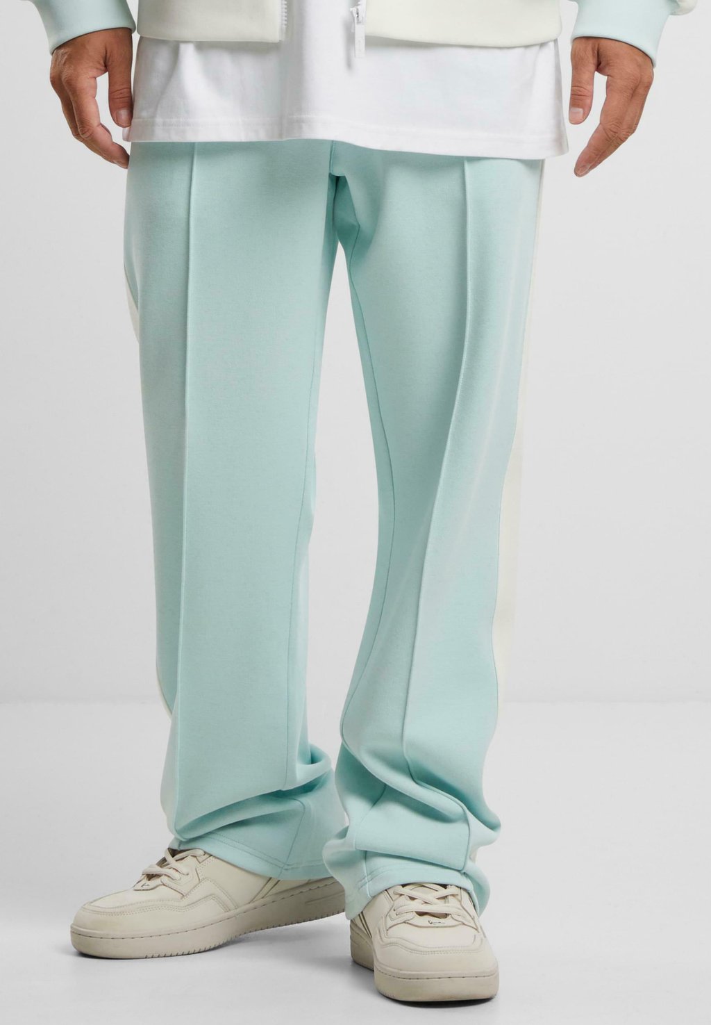 Спортивные штаны SIDESTRIPE Karl Kani, бирюзовый
Спортивные штаны SIDESTRIPE Karl Kani, бирюзовый