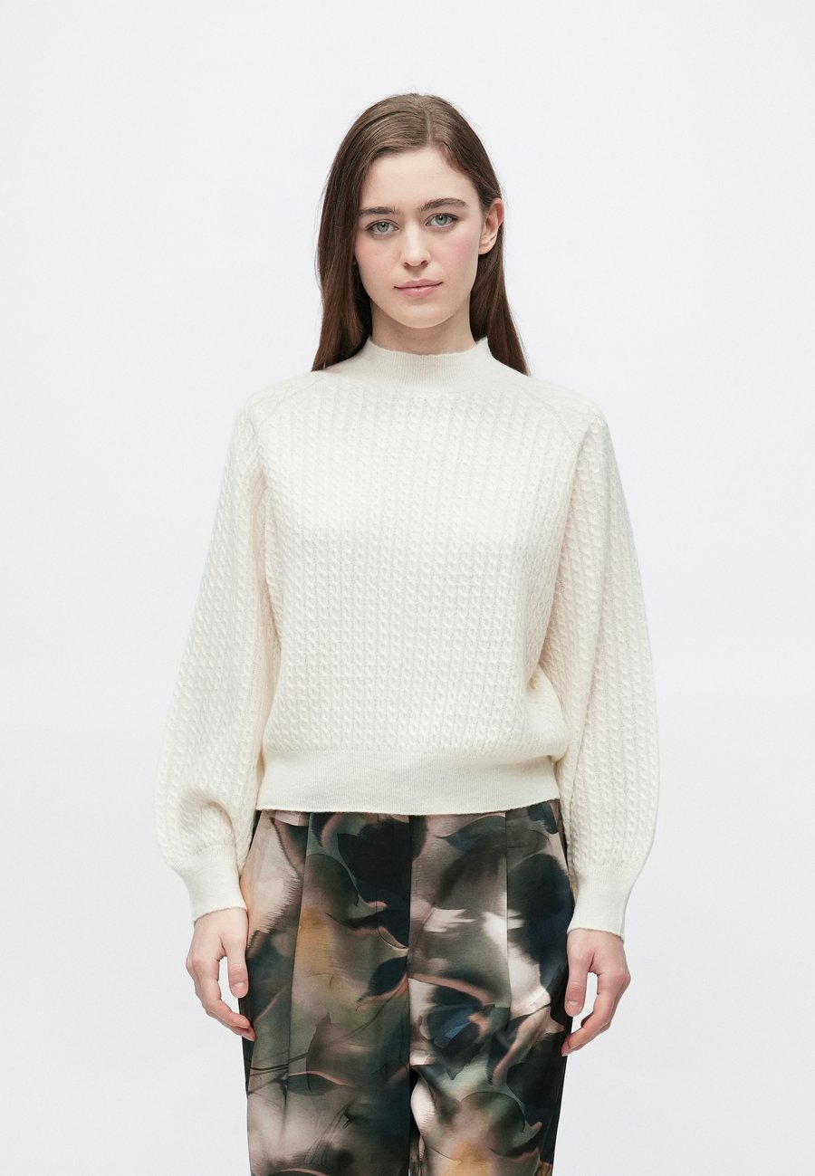 Джемпер DRYKORN LARELYA, Off White/Off-White
Джемпер DRYKORN LARELYA, Off White/Off-White