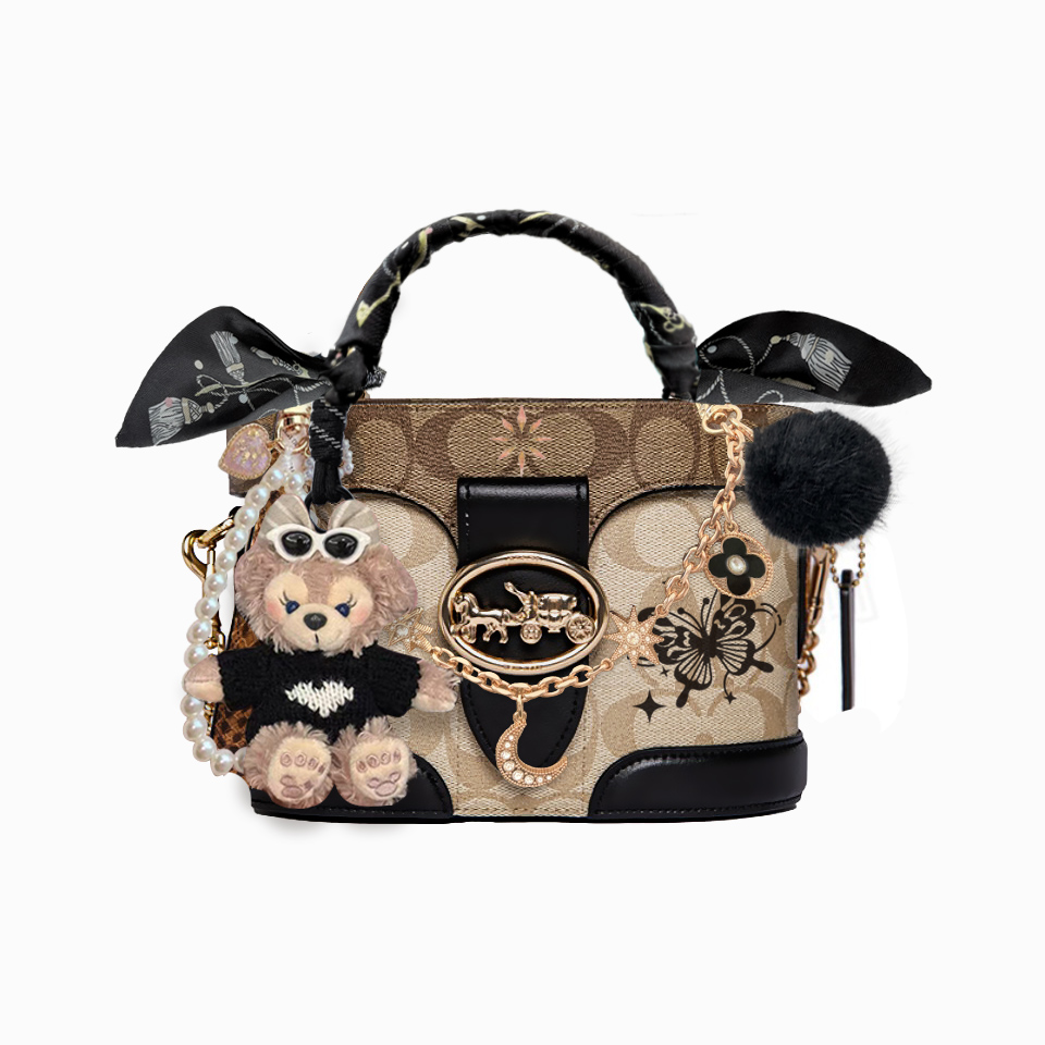 COACH Кожаная ветронепроницаемая сумка через плечо с ручной росписью, Starry Night Song
COACH Кожаная ветронепроницаемая сумка через плечо с ручной росписью, Starry Night Song