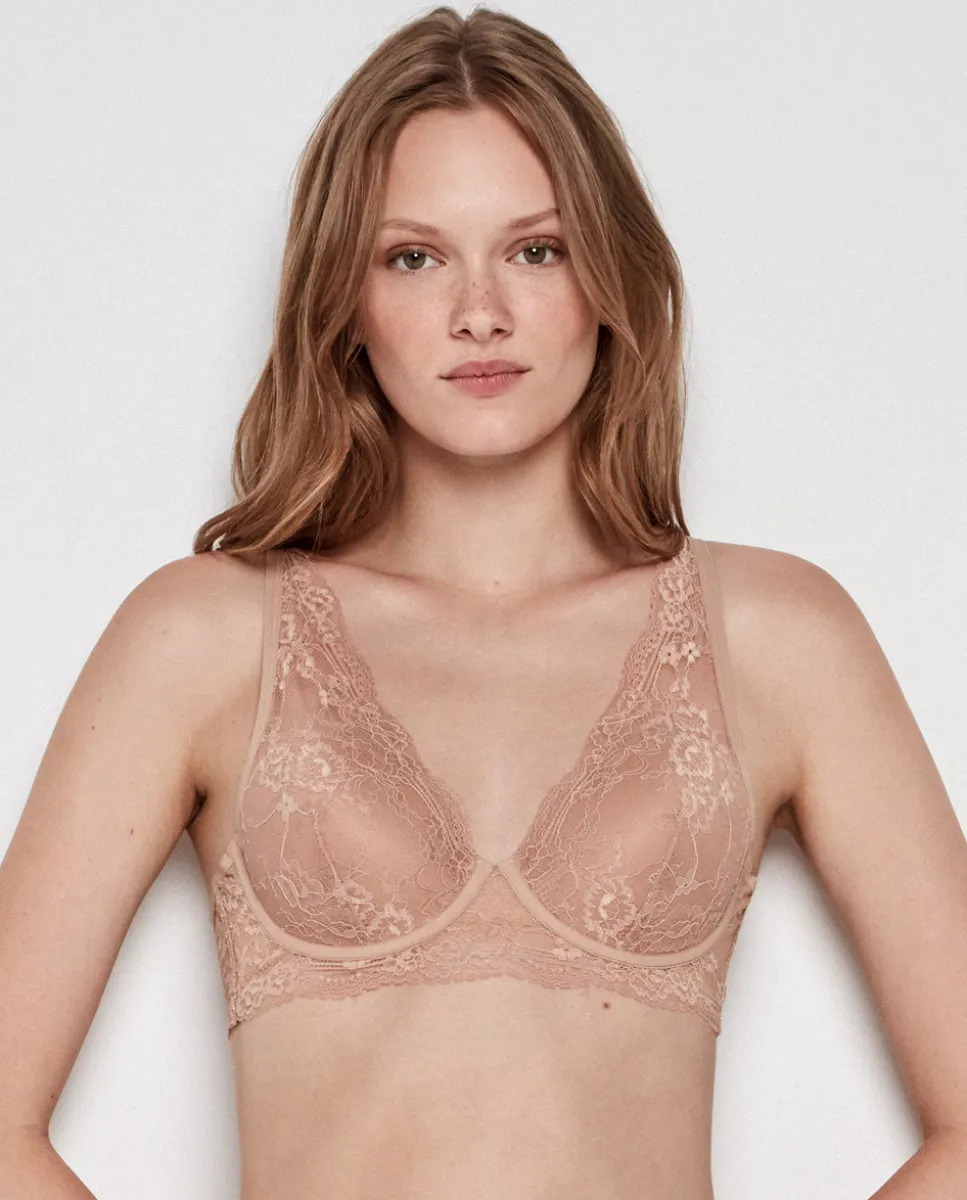 Бюстгальтер-бралетт на косточках и поролоном из кружевной ткани Gisela, цвет Natural
Бюстгальтер-бралетт на косточках и поролоном из кружевной ткани Gisela, цвет Natural
