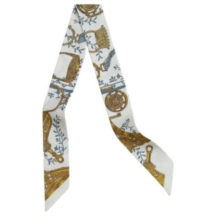 Шёлковый шёлковый шарф мужской многоцветный HERMES
Шёлковый шёлковый шарф мужской многоцветный HERMES