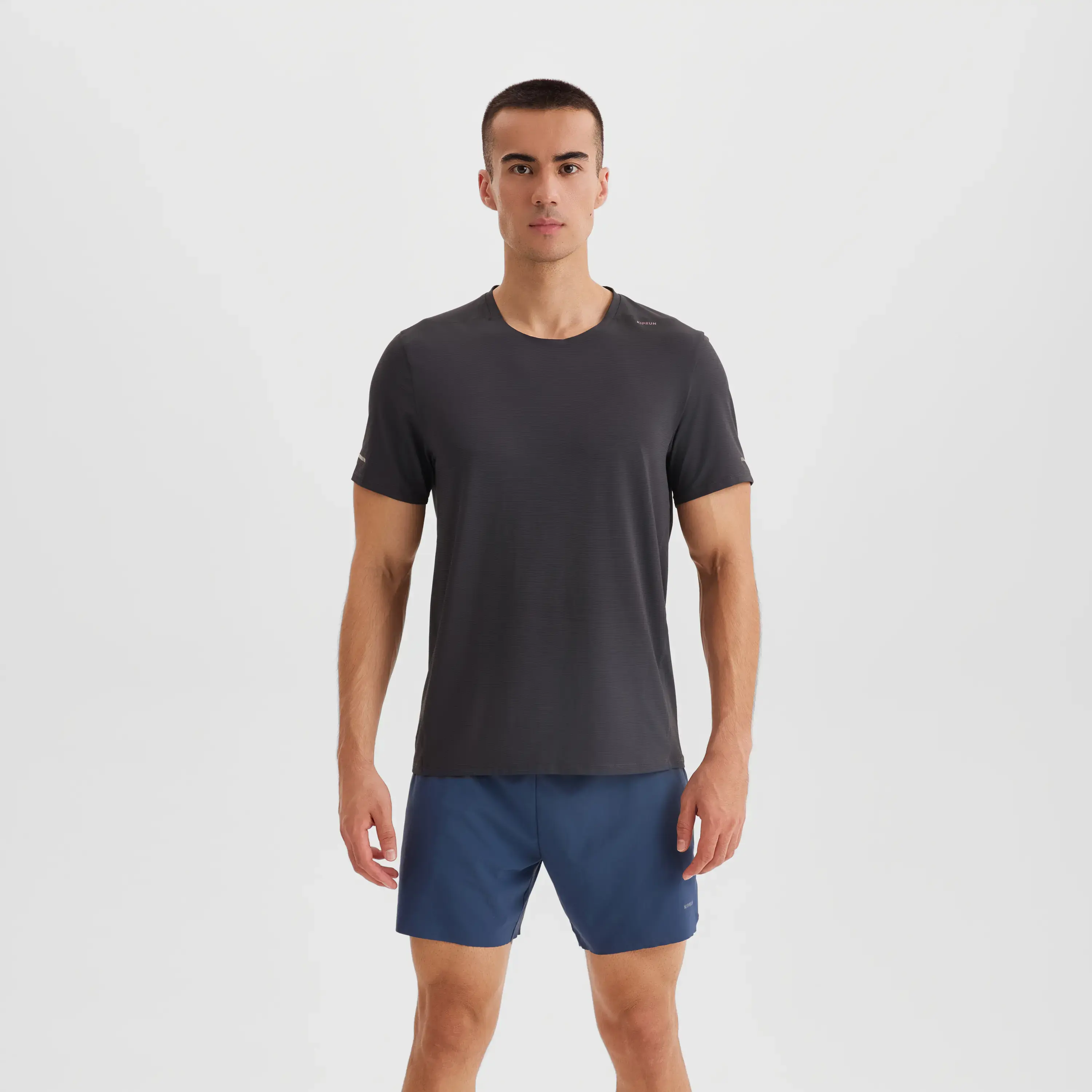 Мужская беговая дышащая быстросохнущая солнцезащитная футболка серии 500 Kiprun
Мужская беговая дышащая быстросохнущая солнцезащитная футболка серии 500 Kiprun