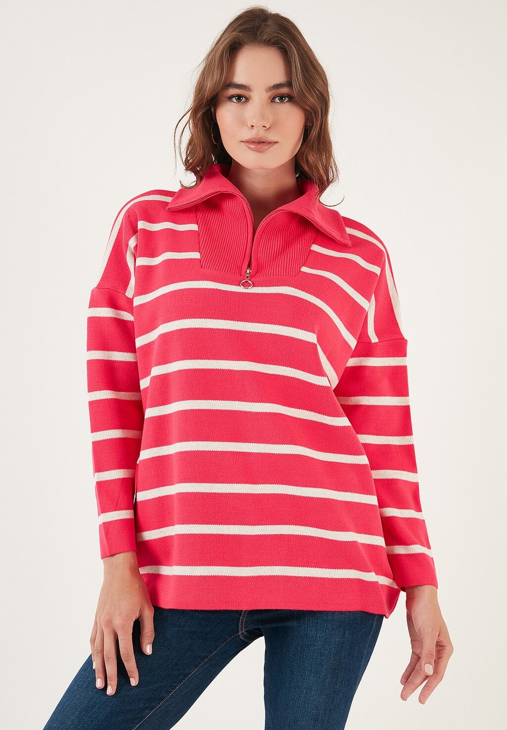 Вязаный свитер LELA, цвет fuchsia/light stone
Вязаный свитер LELA, цвет fuchsia/light stone