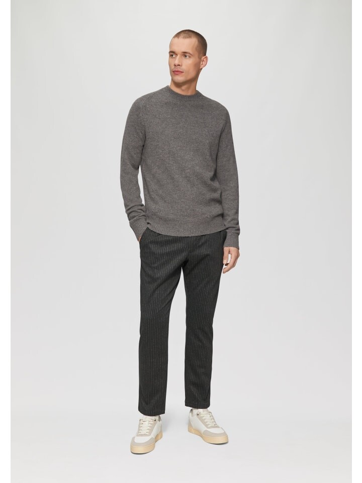 Тканевые брюки s.Oliver Hose lang, черный
Тканевые брюки s.Oliver Hose lang, черный