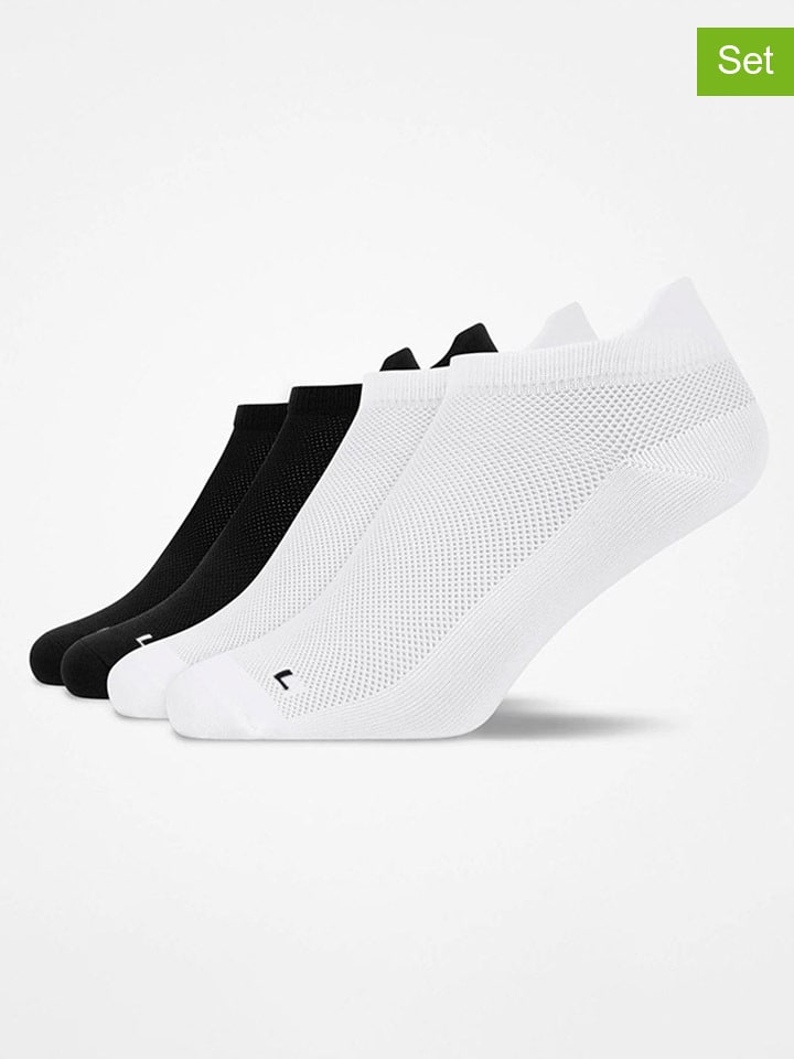 SNOCKS Комплект из 4 спортивных носков черно-белого цвета
SNOCKS Комплект из 4 спортивных носков черно-белого цвета