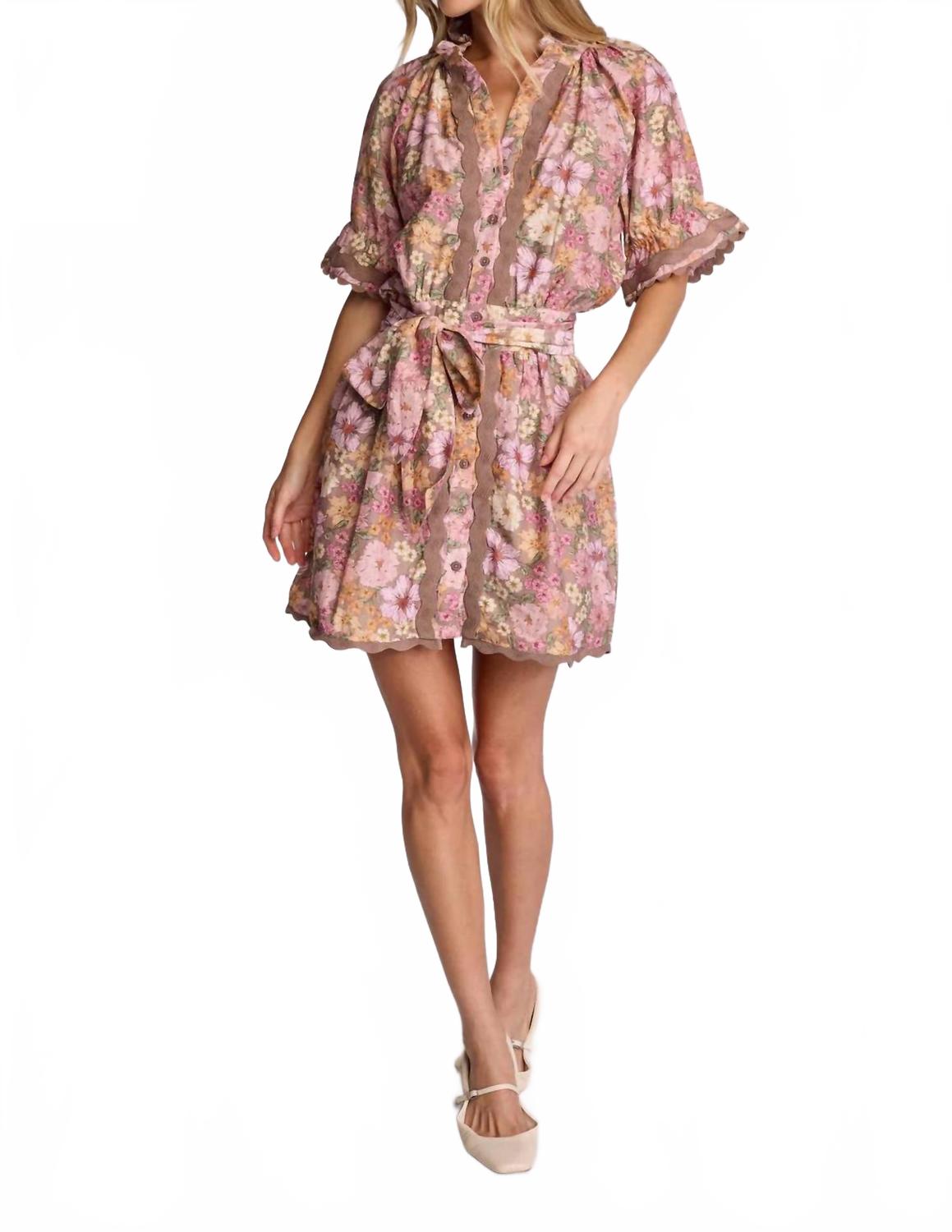 Мини-платье Evelyn в мультиколоре Sundays
Мини-платье Evelyn в мультиколоре Sundays