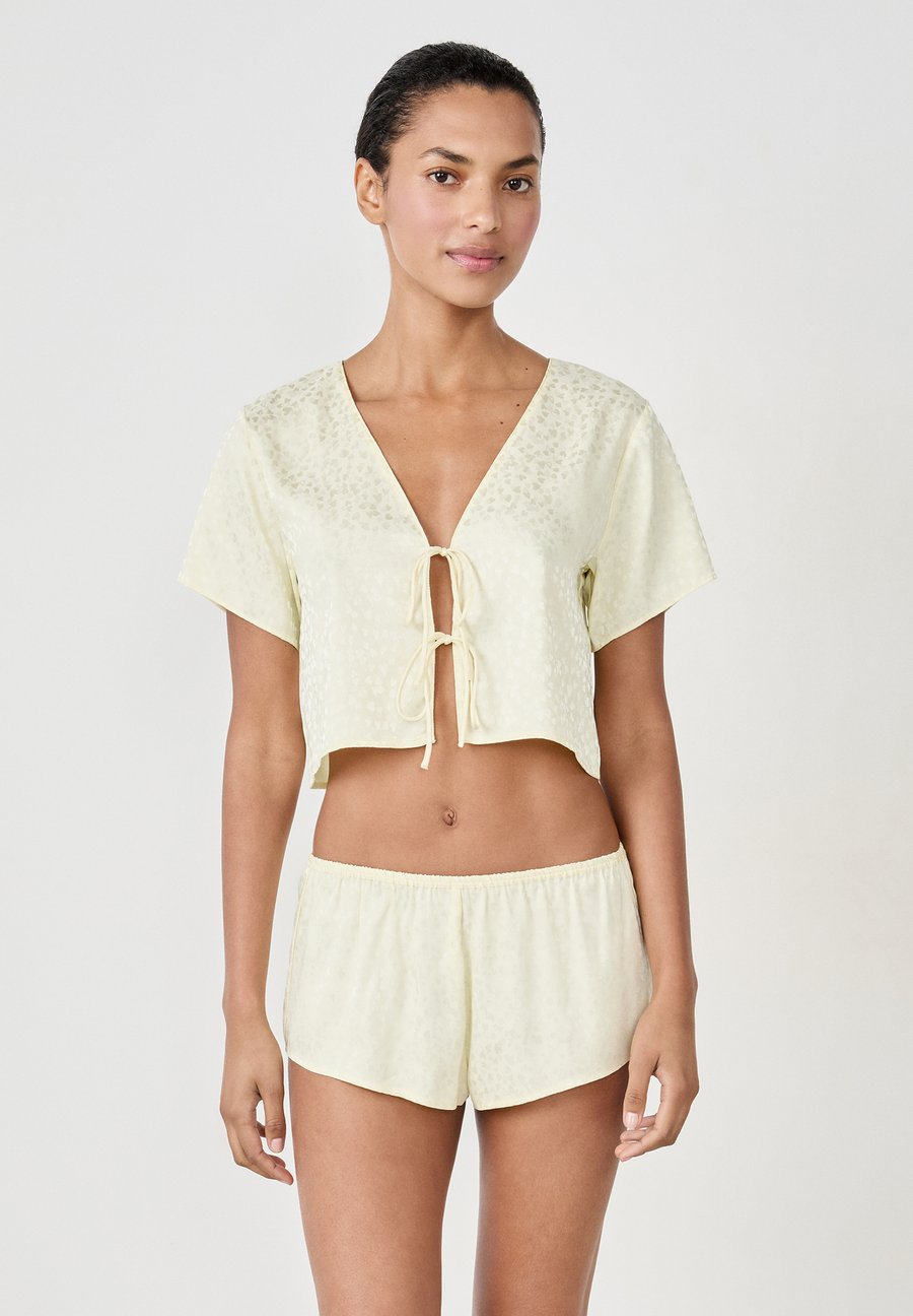 Пижамный топ Etam NOVIA, Light Yellow
Пижамный топ Etam NOVIA, Light Yellow