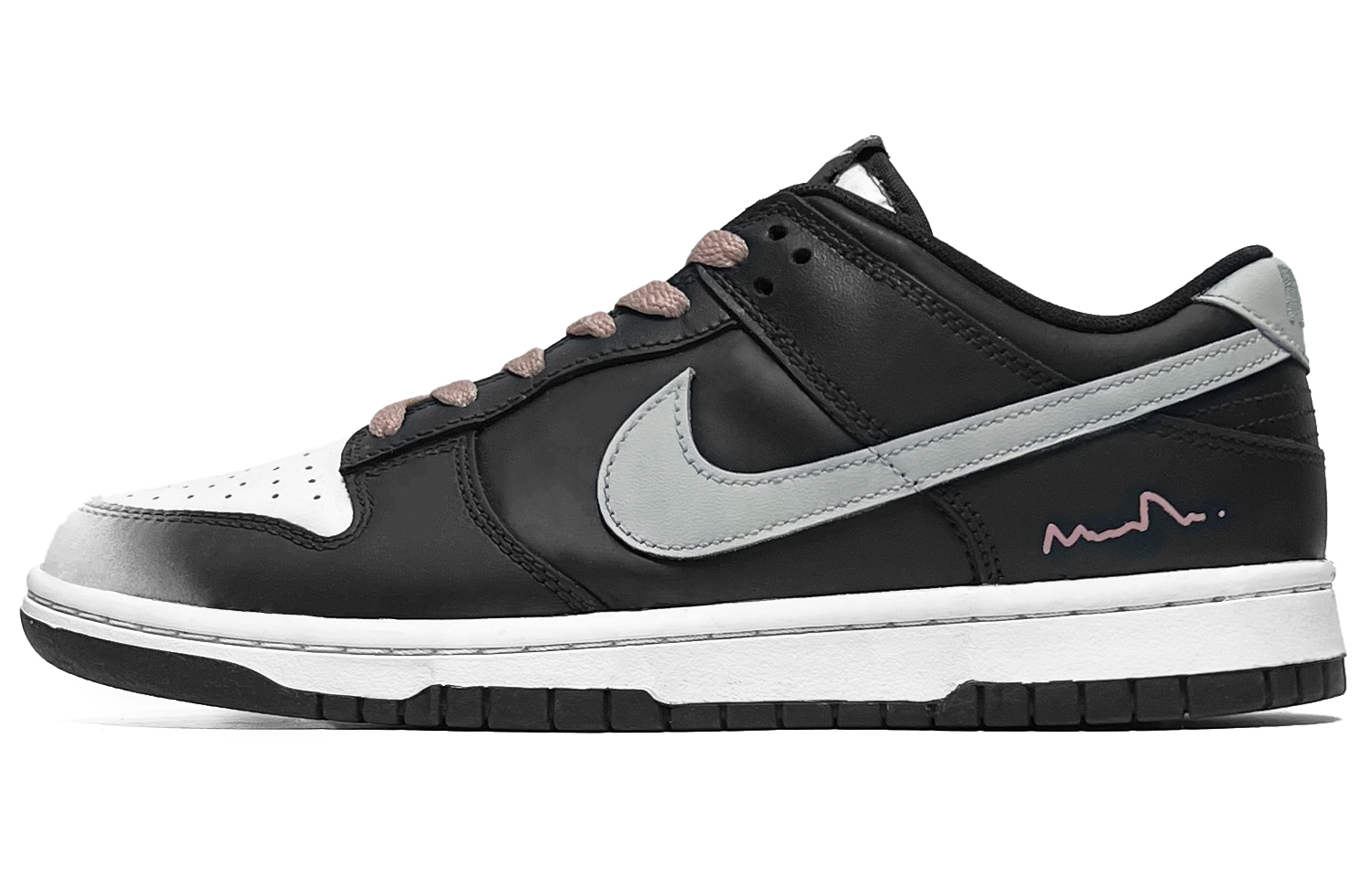 Nike Dunk 'Black' низкие детские скейтбординг кроссовки Black для подростков
Nike Dunk 'Black' низкие детские скейтбординг кроссовки Black для подростков