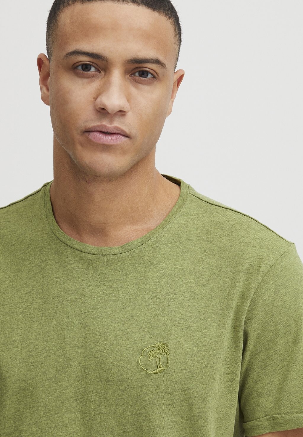 Футболка базовая Blend, ярко-зеленый лайм
Футболка базовая Blend, ярко-зеленый лайм