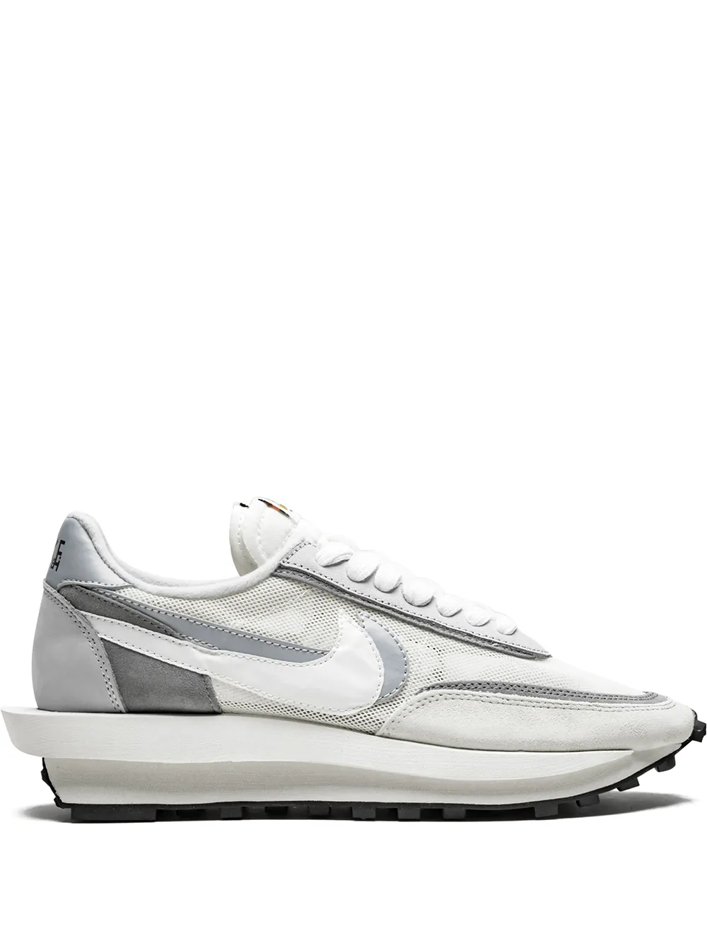 Кроссовки LDWaffle из коллаборации с Sacai Nike, белый
Кроссовки LDWaffle из коллаборации с Sacai Nike, белый