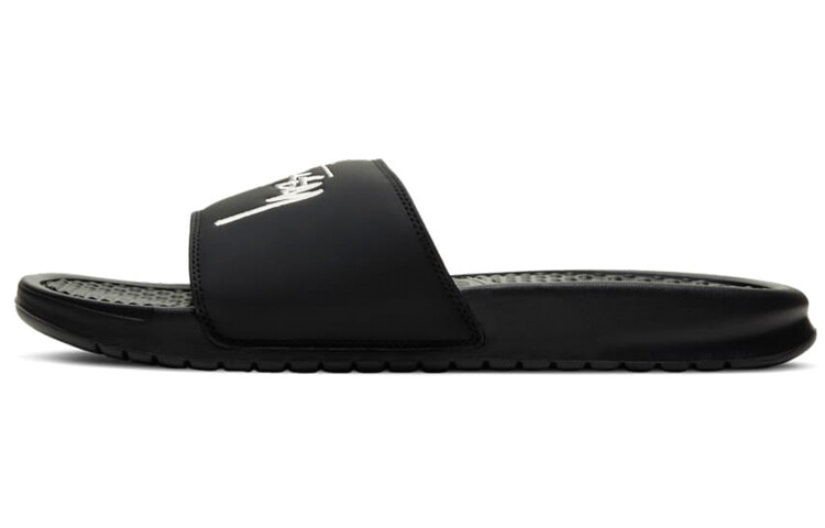 Шлепанцы и сланцы Nike Benassi Stussy Black
Шлепанцы и сланцы Nike Benassi Stussy Black