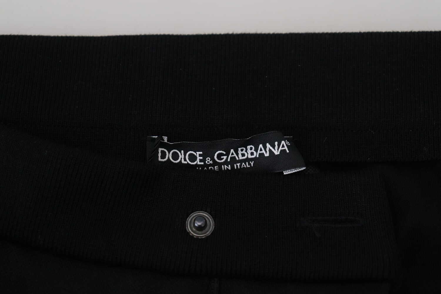 Элегантные брюки-джоггеры Dolce & Gabbana из роскошной мужской смеси шерсти, черный
Элегантные брюки-джоггеры Dolce & Gabbana из роскошной мужской смеси шерсти, черный