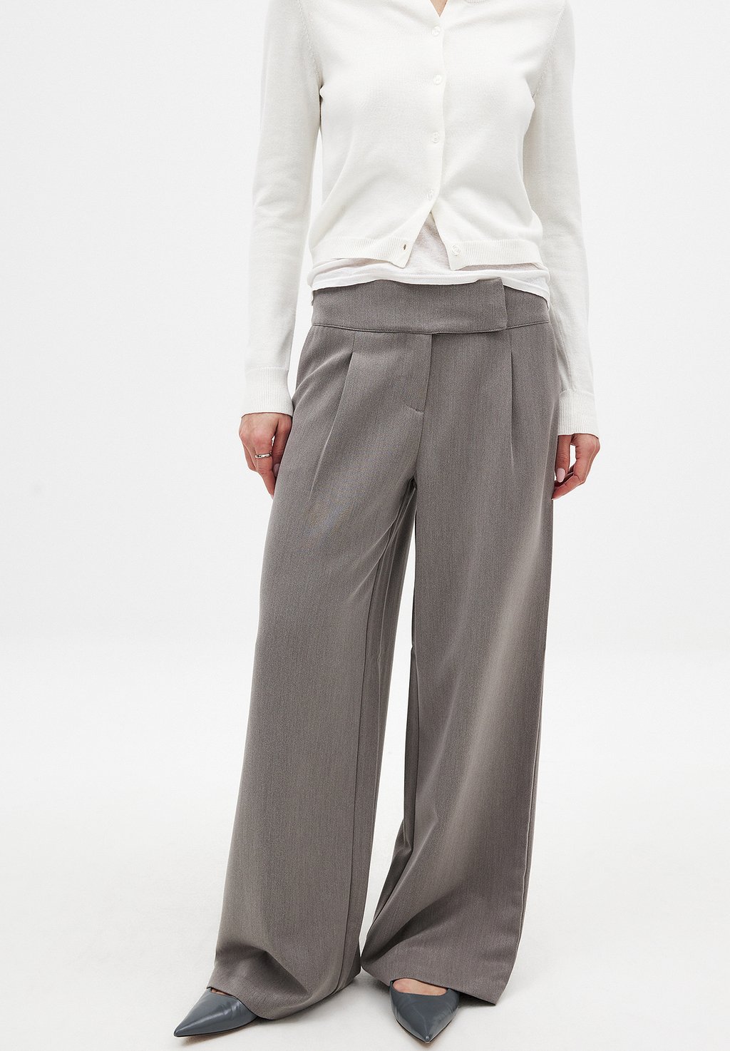 Брюки NA-KD, серый
Брюки NA-KD, серый