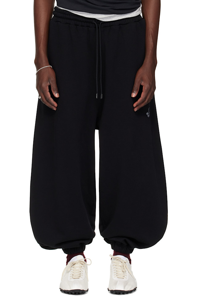 Мешковатые ботани спортивные штаны Lu'U Dan, черный
Мешковатые ботани спортивные штаны Lu'U Dan, черный