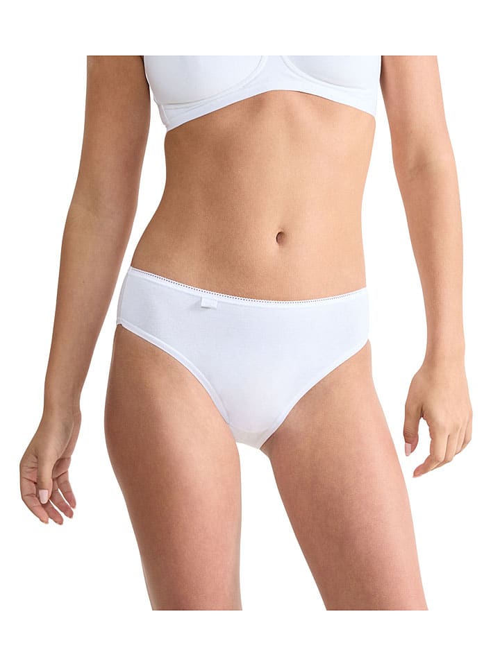 Sloggi Комплект из 2 трусиков "24/7" белого цвета
Sloggi Комплект из 2 трусиков "24/7" белого цвета