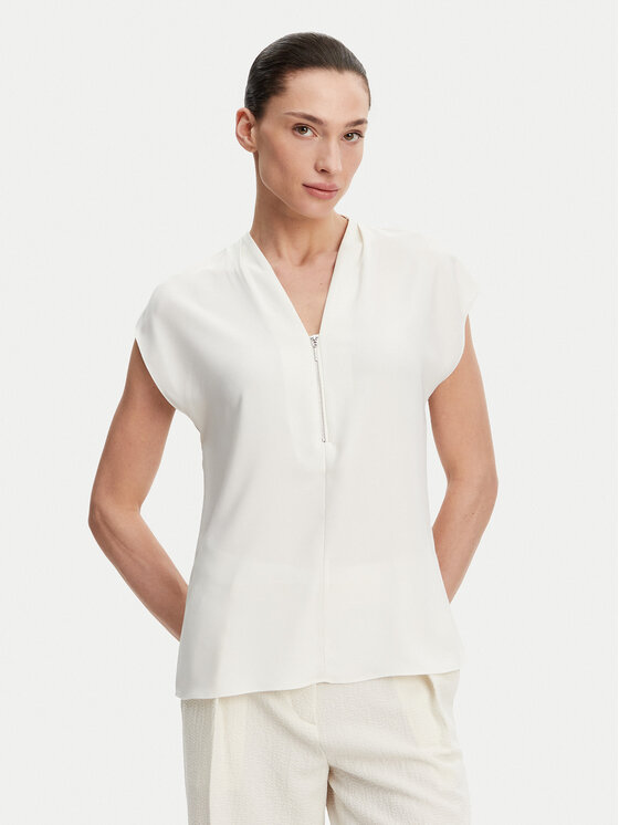 Блузка обычного кроя K20K208188 Calvin Klein, белый
Блузка обычного кроя K20K208188 Calvin Klein, белый