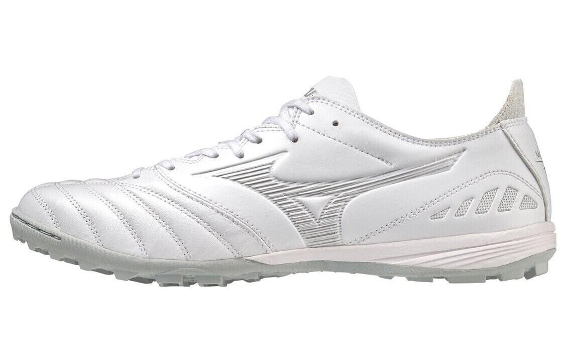 Мужская футбольная обувь Mizuno
Мужская футбольная обувь Mizuno