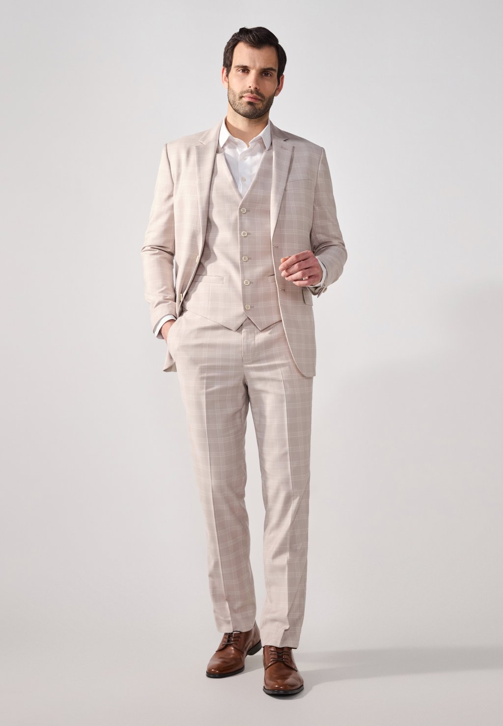 Костюм 3 PIECE SUIT Pier One by Zalando, бежевый
Костюм 3 PIECE SUIT Pier One by Zalando, бежевый