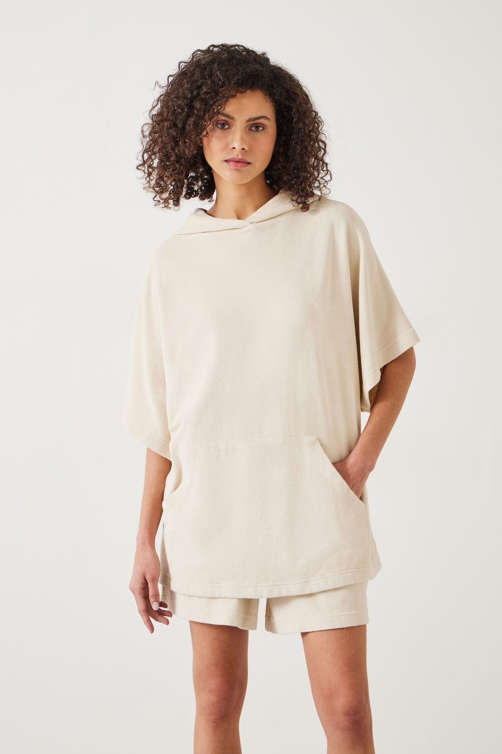 Худи Taylah из махровой ткани Hush, белый
Худи Taylah из махровой ткани Hush, белый