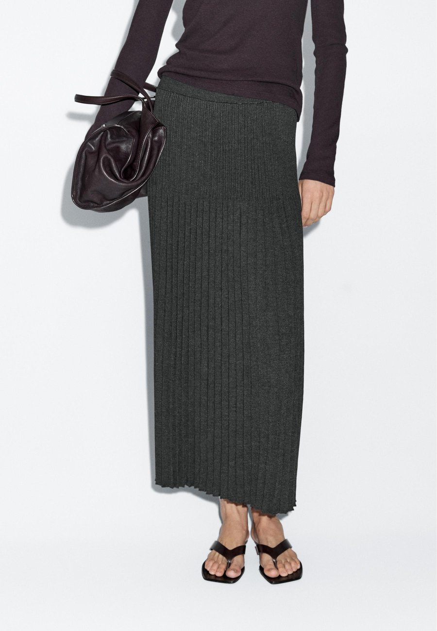 Юбка Massimo Dutti MIDI, Dark Grey
Юбка Massimo Dutti MIDI, Dark Grey