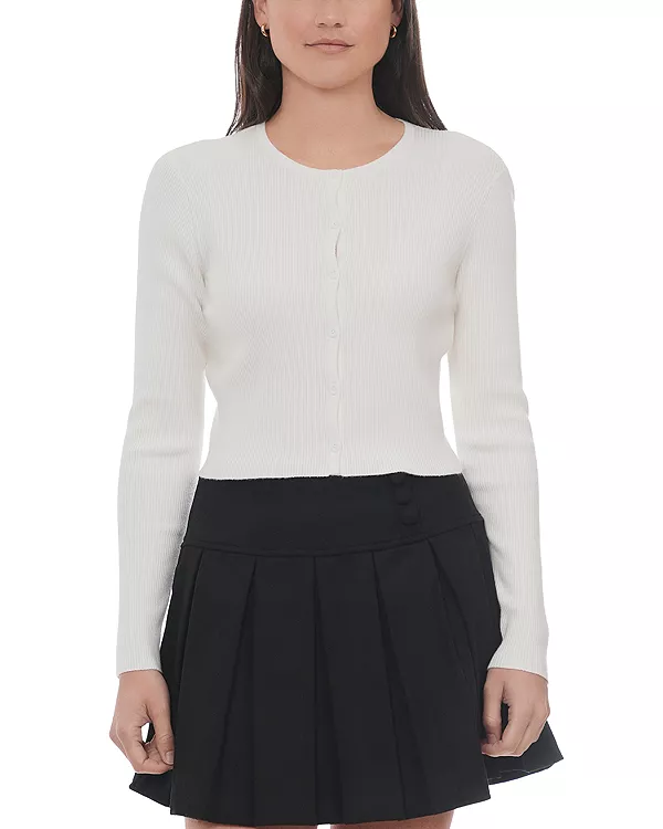 Вязаный укороченный кардиган с круглым вырезом Point, белый
Вязаный укороченный кардиган с круглым вырезом Point, белый