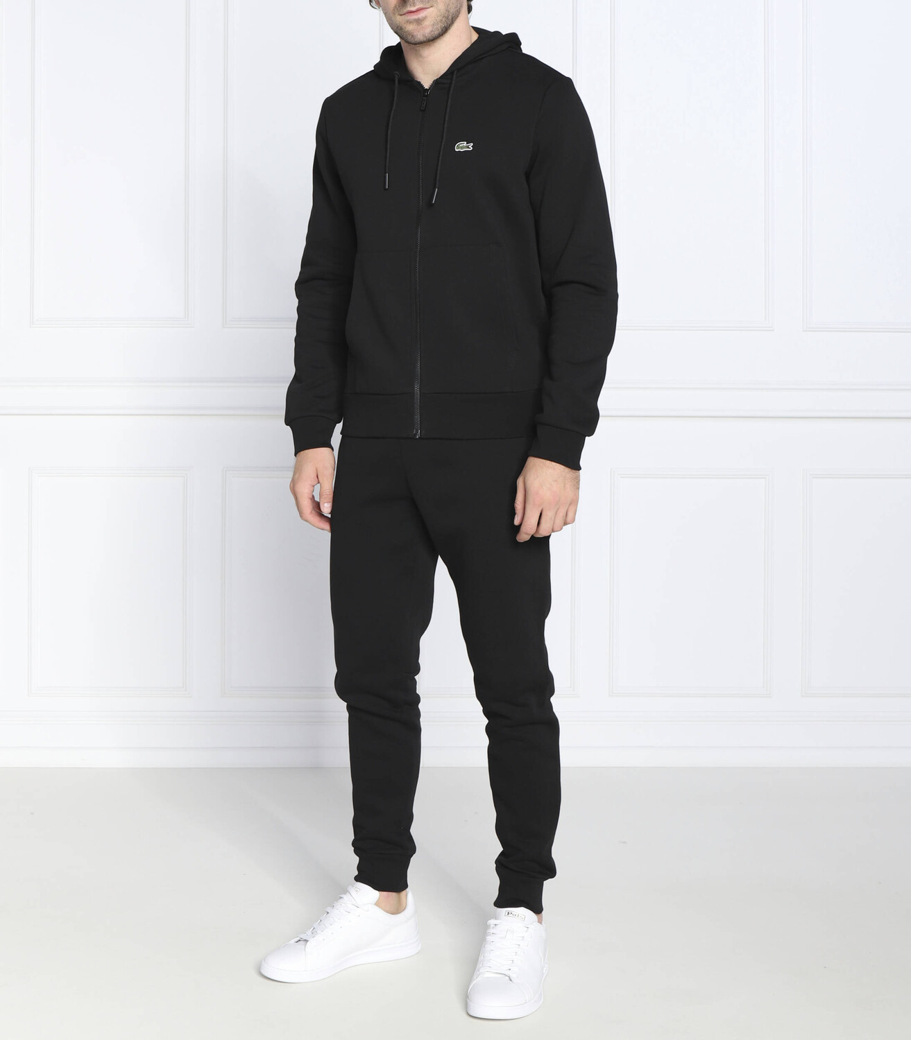 Спортивный костюм Lacoste regular fit, черный
Спортивный костюм Lacoste regular fit, черный