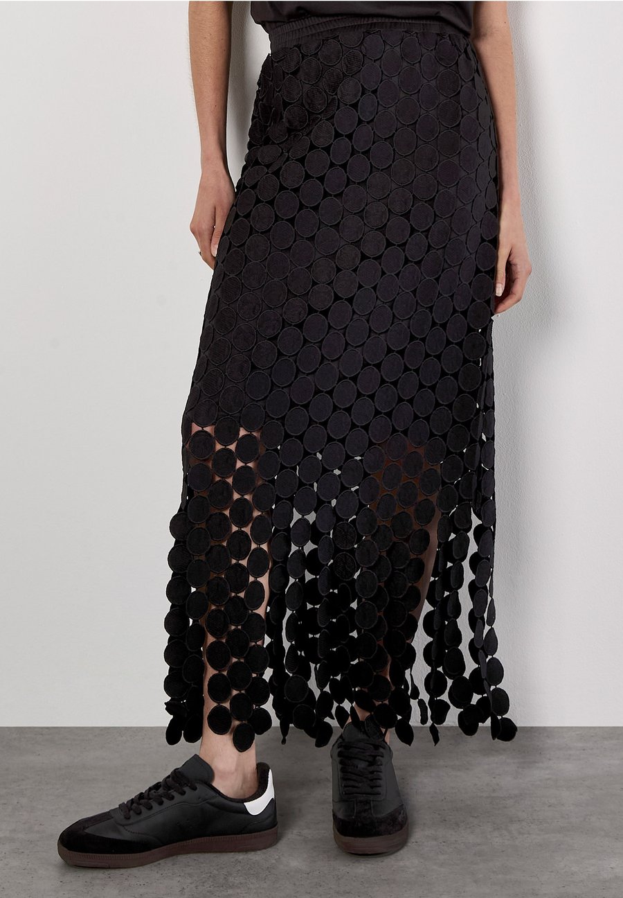 Юбка Apricot GUIPURE CIRCLE FRINGE , Black
Юбка Apricot GUIPURE CIRCLE FRINGE , Black