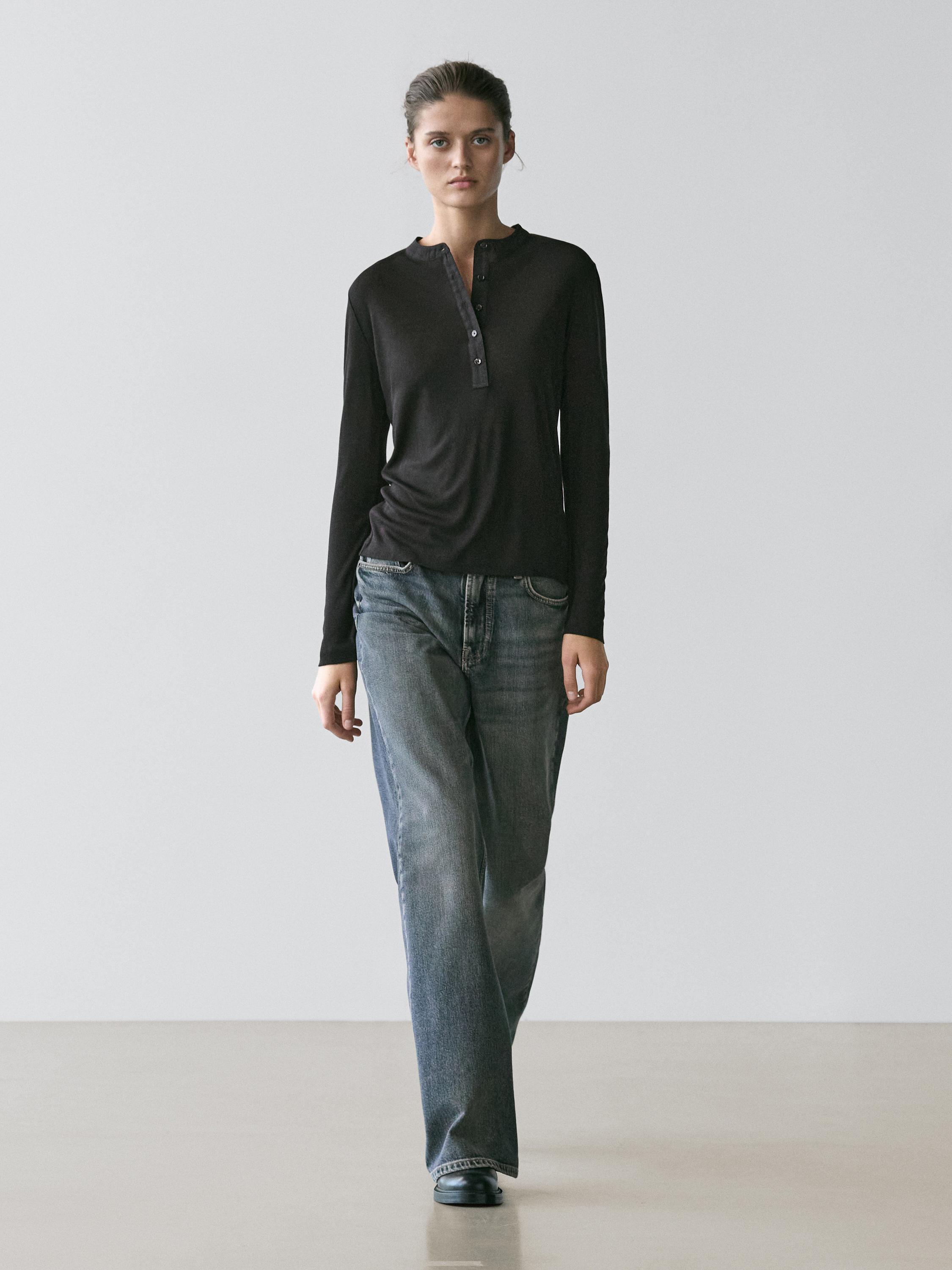 Футболка из смесовой шерсти с воротом хенли Massimo Dutti, black, Черный, Футболка из смесовой шерсти с воротом хенли Massimo Dutti, black
Футболка из смесовой шерсти с воротом хенли Massimo Dutti, black, Черный, Футболка из смесовой шерсти с воротом хенли Massimo Dutti, black
