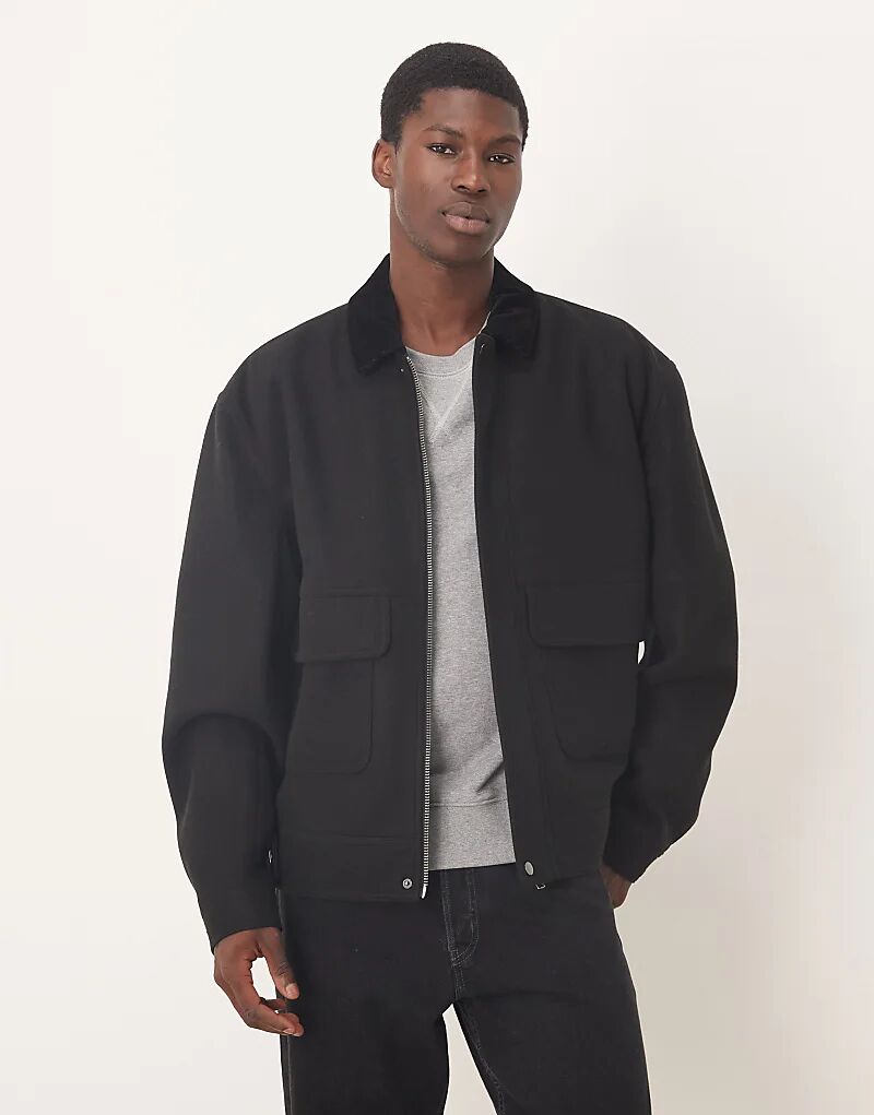 Куртка ASOS DESIGN с контрастным воротником из искусственной шерсти черного цвета
Куртка ASOS DESIGN с контрастным воротником из искусственной шерсти черного цвета