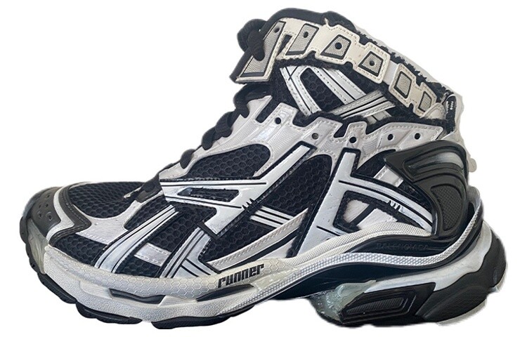 Мужская обувь для бега Balenciaga Lifestyle
Мужская обувь для бега Balenciaga Lifestyle