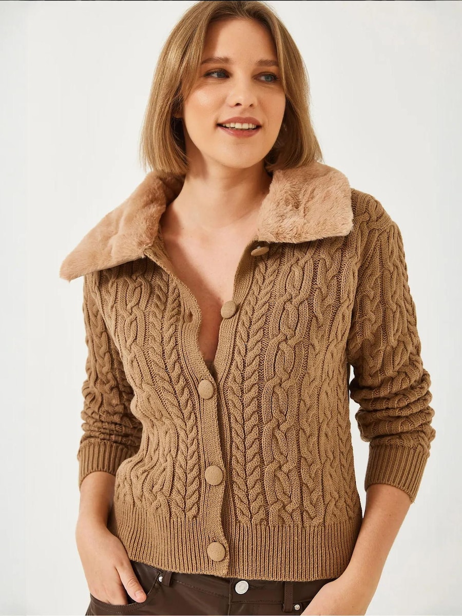 Вязаный кардиган Bianco Lucci, коричневый
Вязаный кардиган Bianco Lucci, коричневый