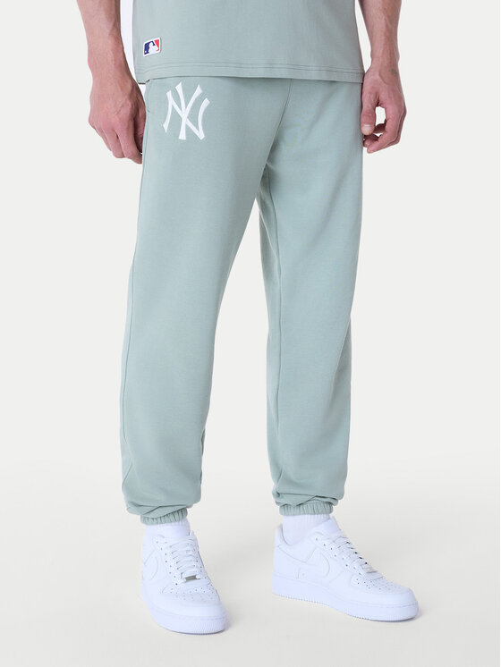 Спортивные брюки обычного кроя New York Yankees MLB League Essential Paste 60596182 New Era, зеленый 
Спортивные брюки обычного кроя New York Yankees MLB League Essential Paste 60596182 New Era, зеленый