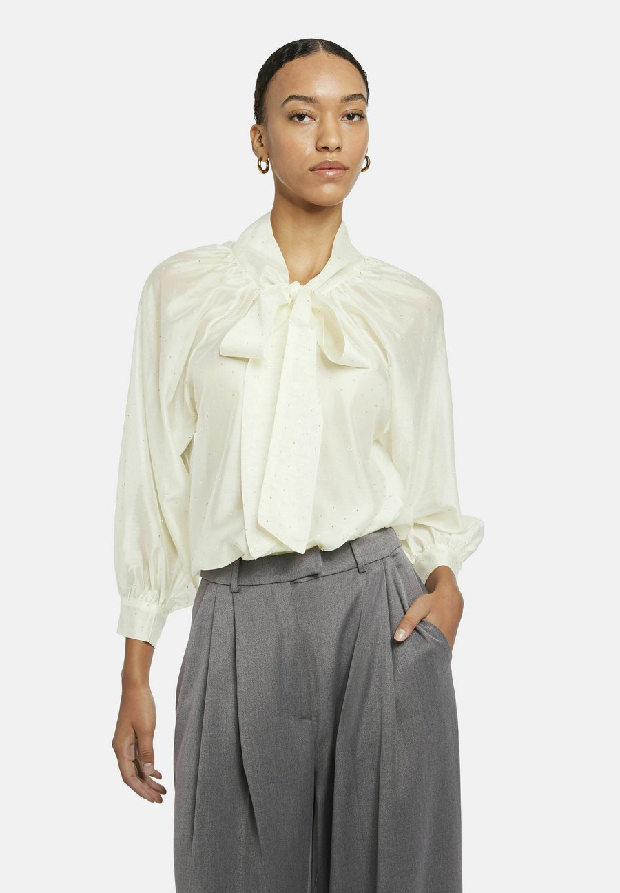 Блуза Nicowa FESTAWI, Weiß/White
Блуза Nicowa FESTAWI, Weiß/White