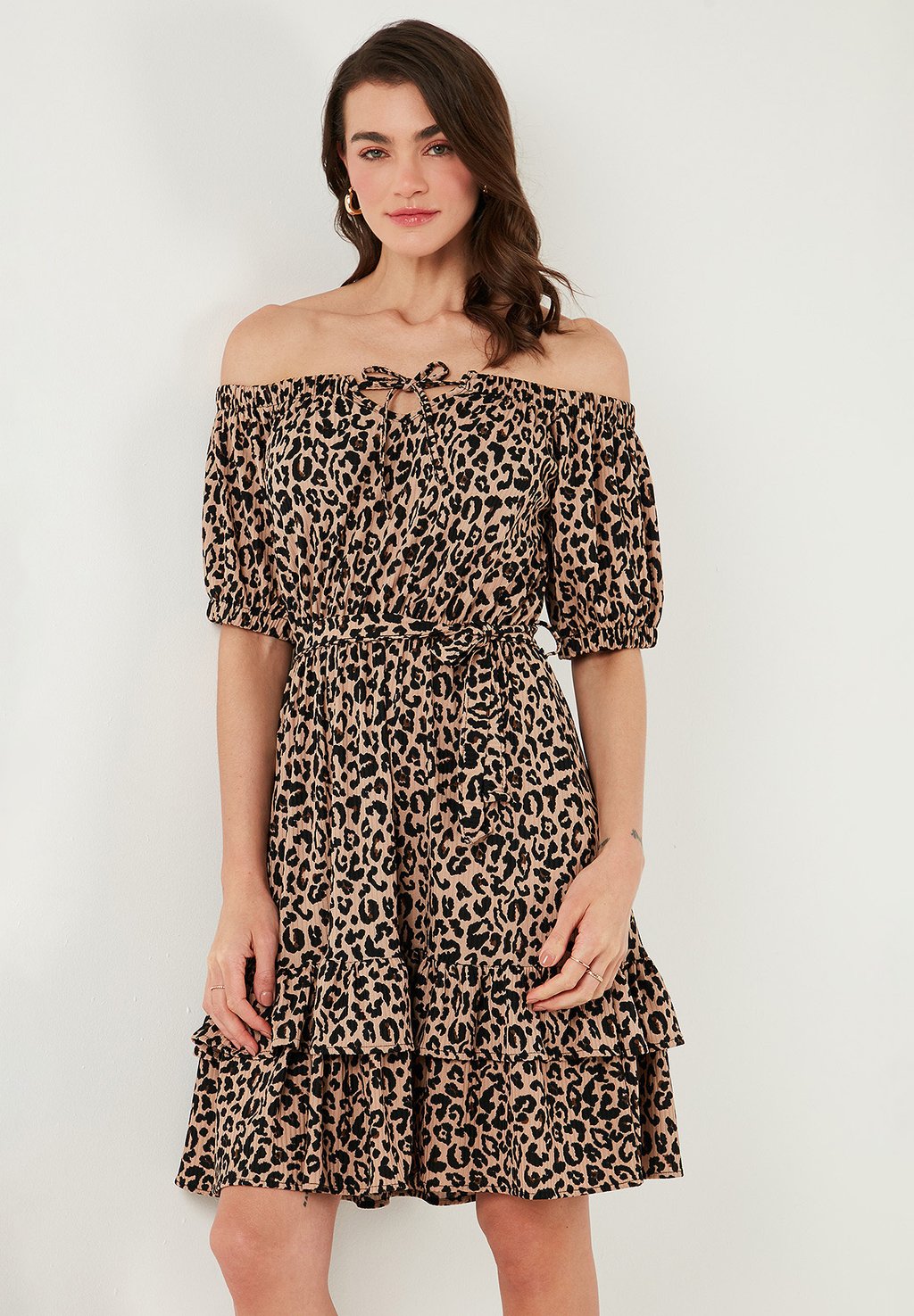 Повседневное платье LELA, коричневый
Повседневное платье LELA, коричневый