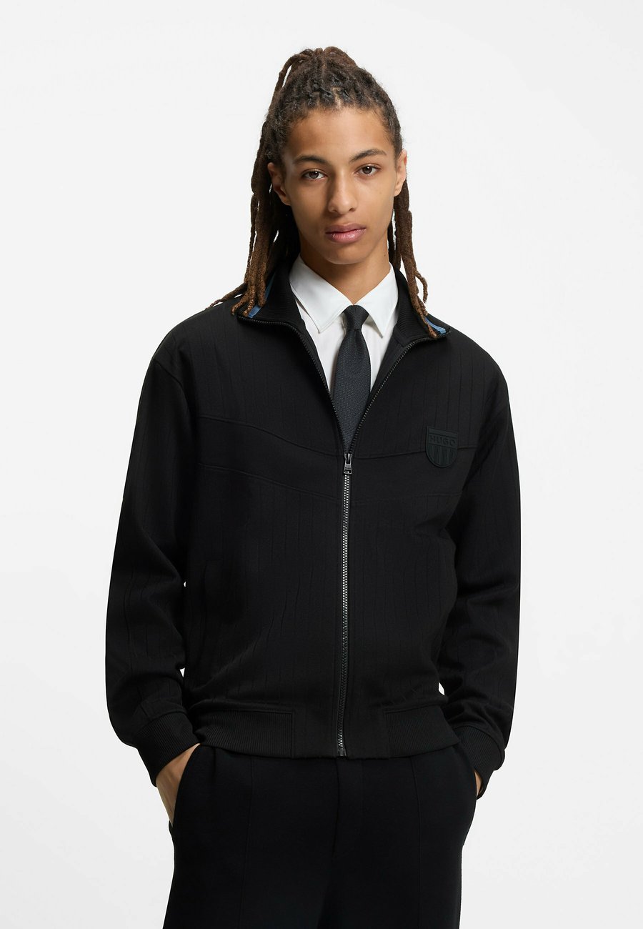 Толстовка HUGO DAVRONTO, Black One/Black
Толстовка HUGO DAVRONTO, Black One/Black