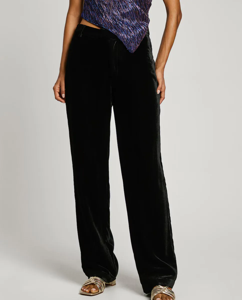 Женские прямые брюки из вельвета Pepe Jeans, черный
Женские прямые брюки из вельвета Pepe Jeans, черный
