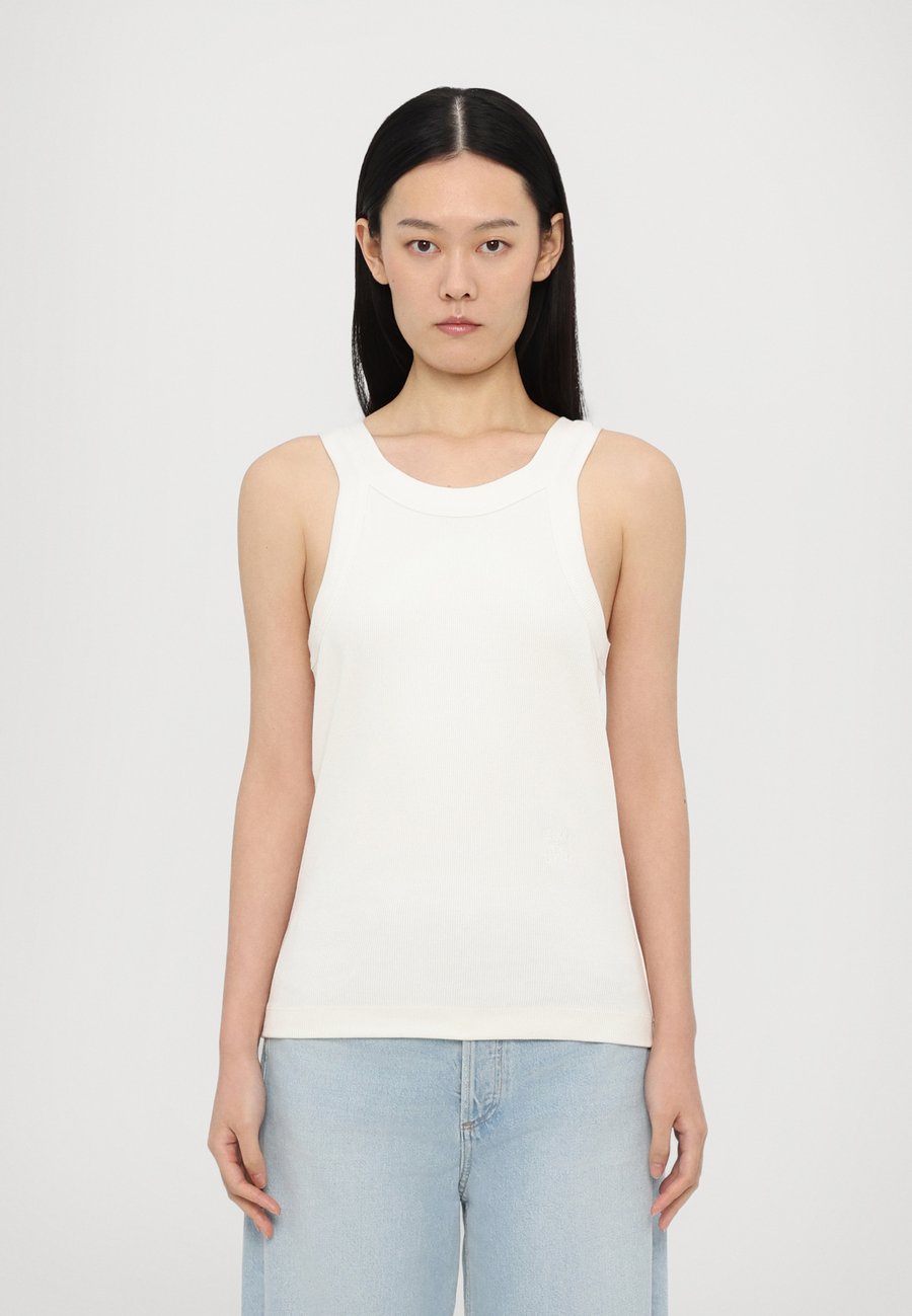 Топ CLOSED RACER TANK, Off White/Off-White
Топ CLOSED RACER TANK, Off White/Off-White