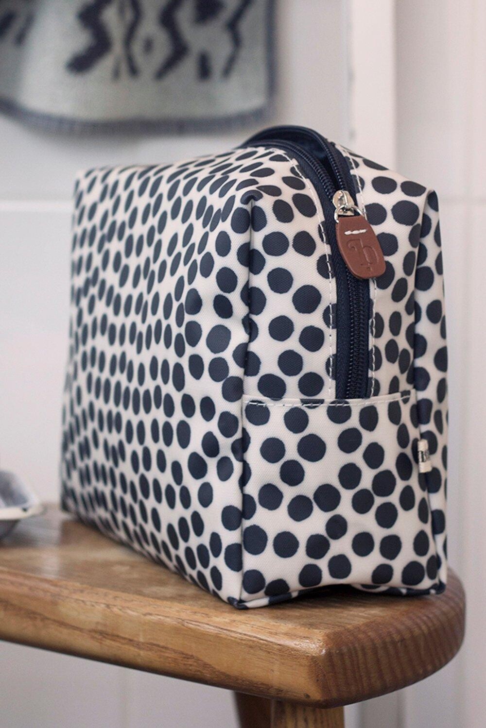 Большая косметичка Spot Brownstone London, черный
Большая косметичка Spot Brownstone London, черный