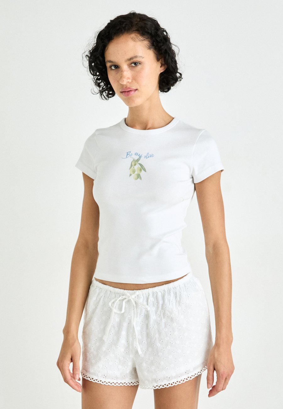 Футболка Gina Tricot TIGHT, White
Футболка Gina Tricot TIGHT, White