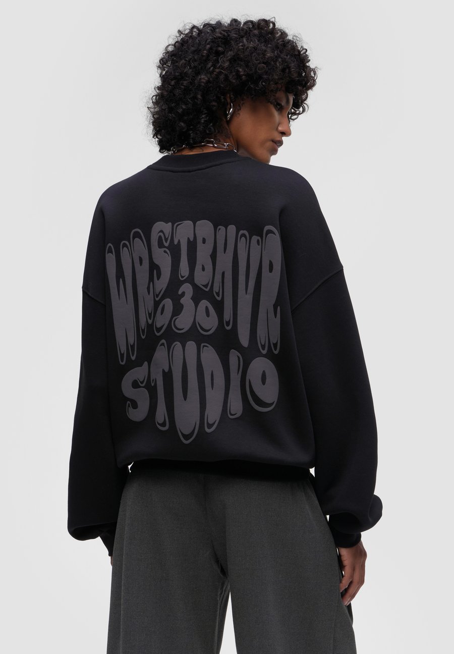 Толстовка WRSTBHVR Sweatshirt, Jet Black/Black
Толстовка WRSTBHVR Sweatshirt, Jet Black/Black