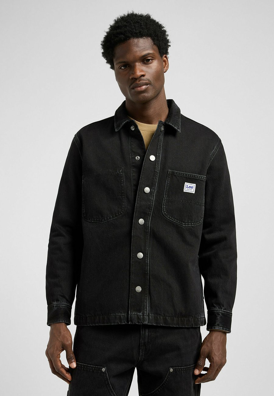 Куртка Lee LONG SLEEVE WRKWEAR RELAXED FIT, No Break/Black
Куртка Lee LONG SLEEVE WRKWEAR RELAXED FIT, No Break/Black