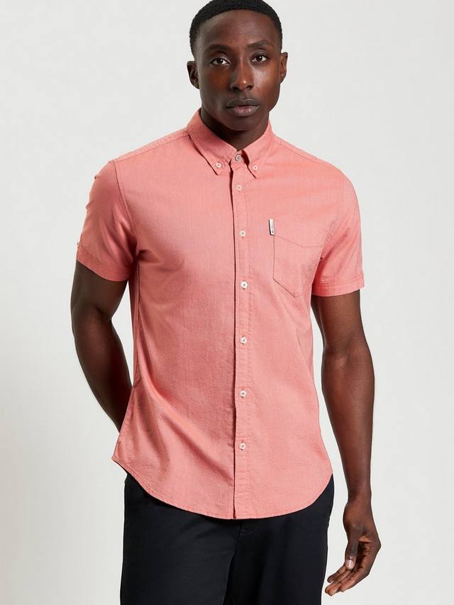 Сигнатурная рубашка из органического хлопка Regular Fit Ben Sherman, Cerise
Сигнатурная рубашка из органического хлопка Regular Fit Ben Sherman, Cerise