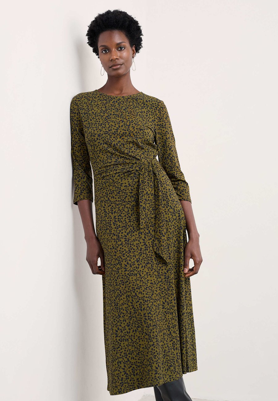 Платье Seasalt Cornwall Jersey dress, Green - Berry Branches Bright Olive/Green
Платье Seasalt Cornwall Jersey dress, Green - Berry Branches Bright Olive/Green