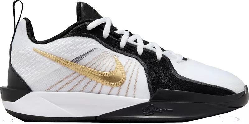 Детские баскетбольные кроссовки Nike Sabrina 2 для начальной школы, черный/золотой
Детские баскетбольные кроссовки Nike Sabrina 2 для начальной школы, черный/золотой