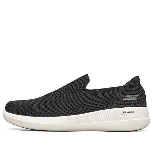 Тапочки go walk stability 'black white' Skechers, черный
Тапочки go walk stability 'black white' Skechers, черный