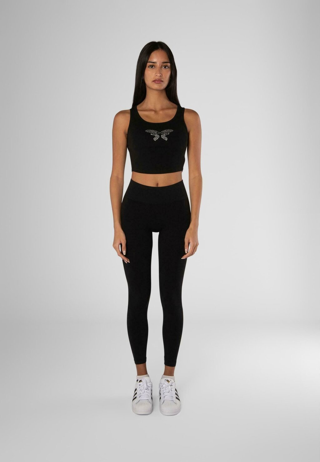 Топ CROPPED TANK FELICIOUS, черный
Топ CROPPED TANK FELICIOUS, черный