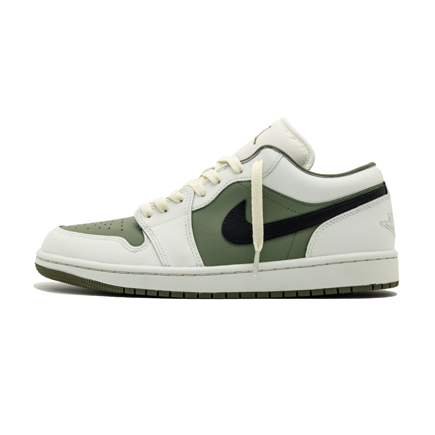 Jordan Кроссовки Air 1 'Olive Ink Charm' устойчивые к истиранию низкие винтажные баскетбольные женские бело-зелено-черные, цвет White Green Black
Jordan Кроссовки Air 1 'Olive Ink Charm' устойчивые к истиранию низкие винтажные баскетбольные женские бело-зелено-черные, цвет White Green Black