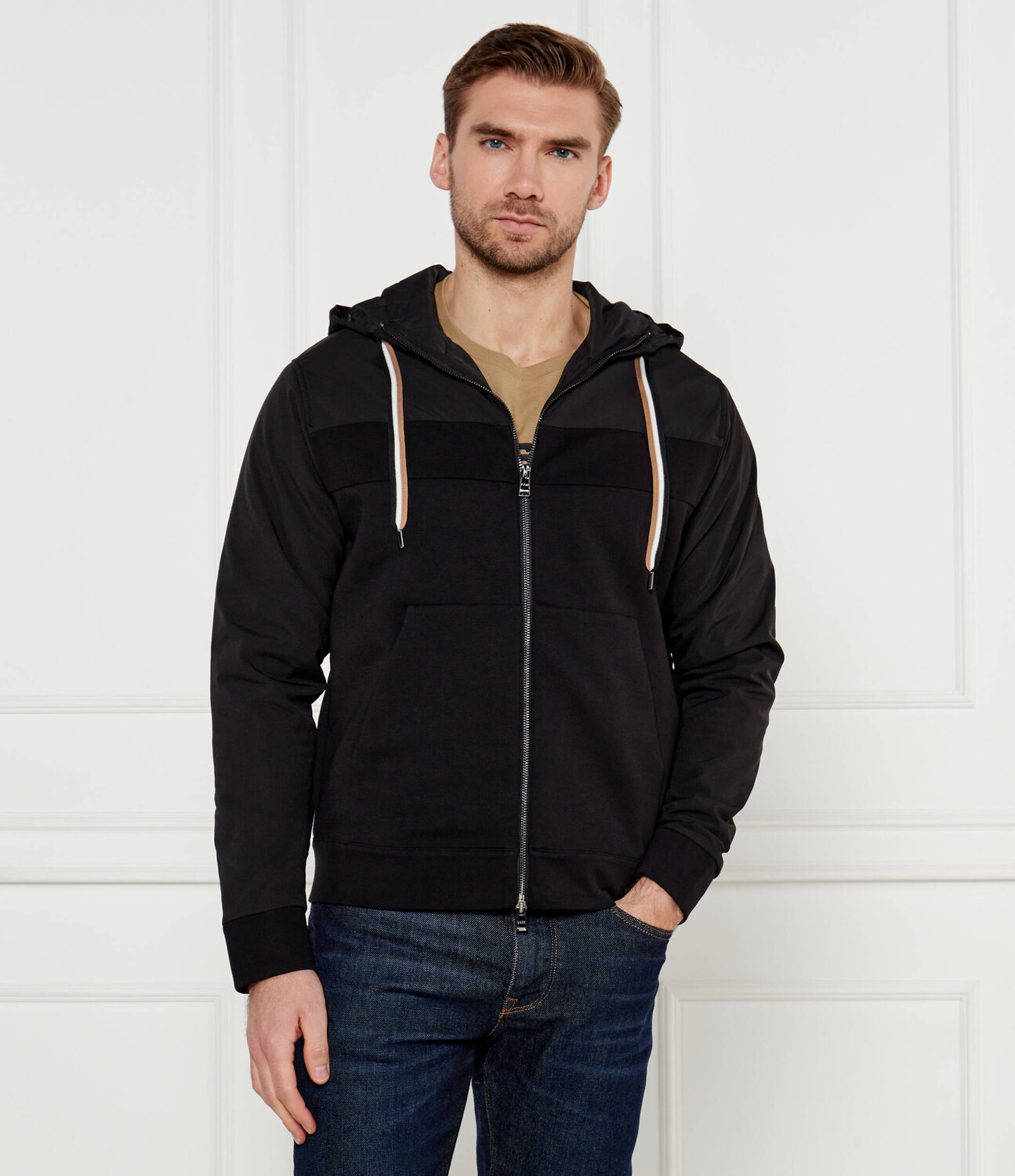 Толстовка BOSS BLACK C-Seeger Regular Fit, черный
Толстовка BOSS BLACK C-Seeger Regular Fit, черный