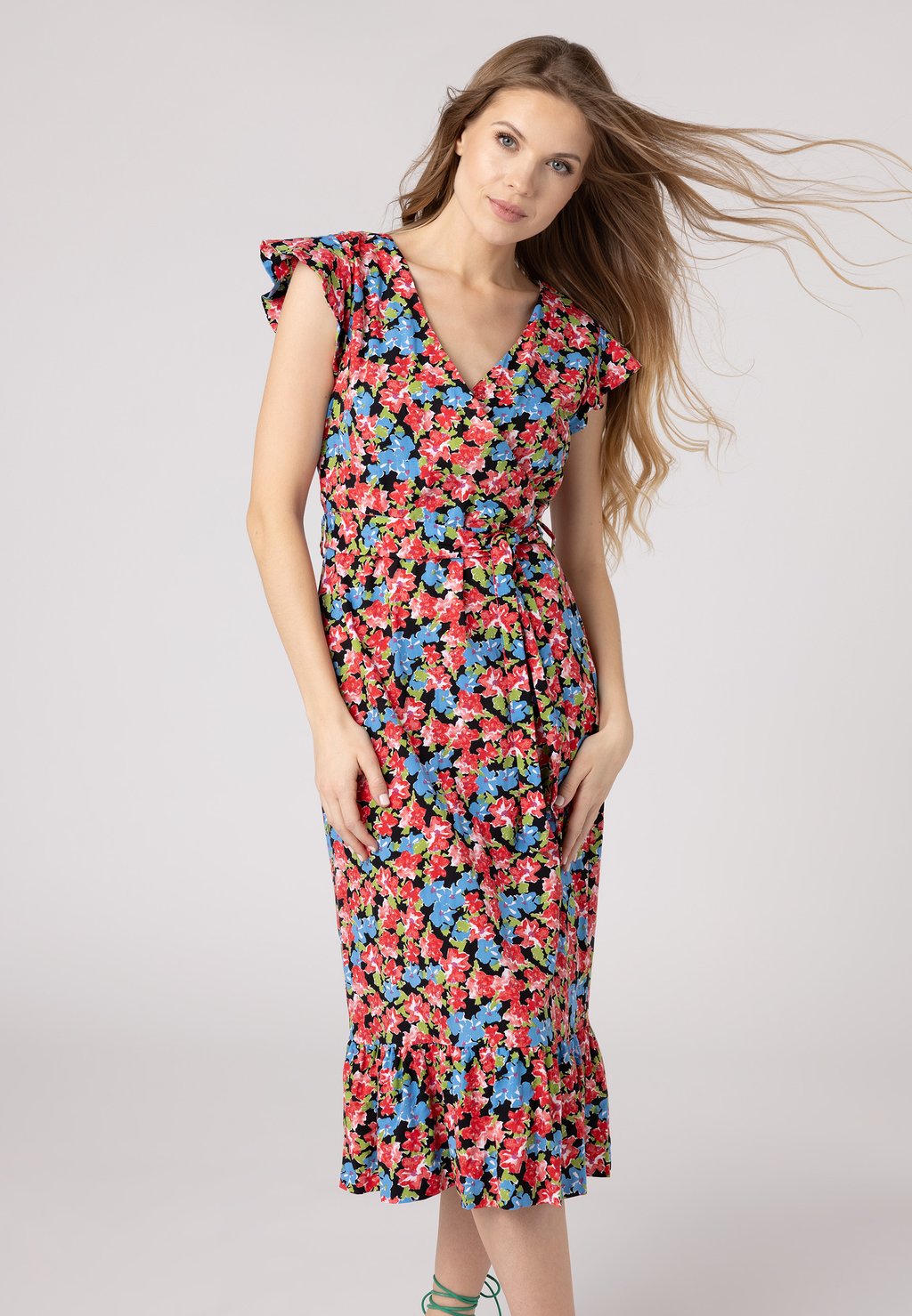 Повседневное платье QUIOSQUE, мультиколор
Повседневное платье QUIOSQUE, мультиколор